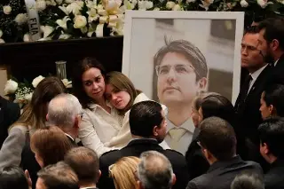 Imagen Colombia decreta un día de duelo y bandera a media asta por muerte de Miguel Uribe