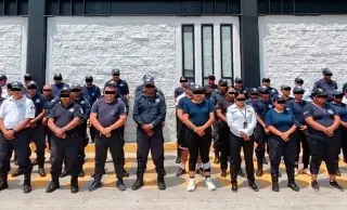 Imagen Detienen a 59 policías y a 4 presuntos narcotraficantes en Cintalapa, Chiapas 