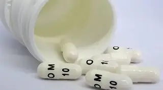 Imagen Uso excesivo de omeprazol podría propiciar osteoporosis y fracturas, advierten farmacéuticos