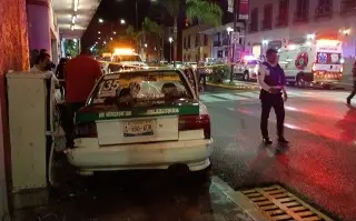 Imagen Pasajera lesionada en chuza de taxis en Orizaba, Veracruz