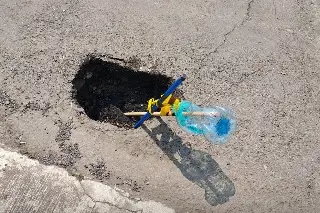Imagen Reportan socavón en calles del centro de Veracruz 