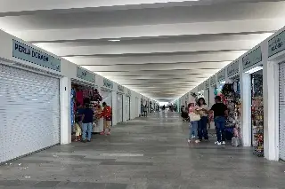Imagen Así les fue a artesanos del malecón de Veracruz con venta en vacaciones de verano
