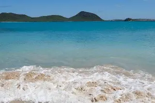 Imagen Veracruzano que fue abandonado por crucero con su padre enfermo sigue en un isla 