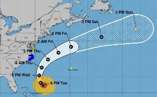Imagen El huracán Erin se debilita a categoría 2 pero amenaza la costa este de EU y Canadá