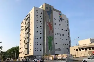 Imagen  Temen que haya focos de infección y cancelación de cirugías en Torre Pediátrica por paro de personal