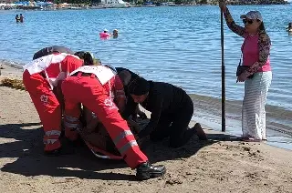 Imagen Turista estuvo a punto de ahogarse en la playa Villa del Mar de Veracruz, esto ocurrió 