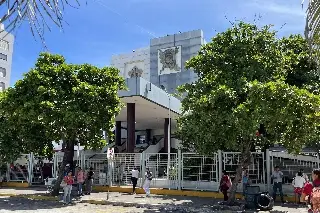 Imagen Levantan bloqueo afuera del Hospital Regional de Veracruz 