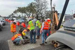 Imagen Piden concluir obra que dejaron ‘tirada’ en Av. Miguel Alemán de Veracruz