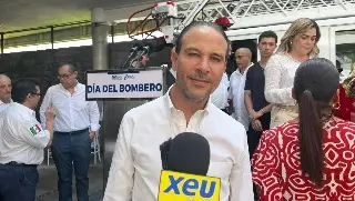 Imagen Entrega Juan Manuel Unánue importante donativo a Bomberos Conurbados en su día