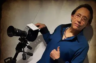 Imagen Isidro Laisequilla expone su colección de cámaras del Siglo XIX y XX