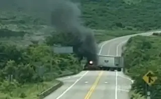 Imagen Delincuencia organizada bloquea carreteras en Sinaloa: SSP