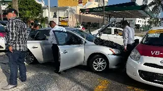 Imagen Choque múltiple en bulevar de Veracruz
