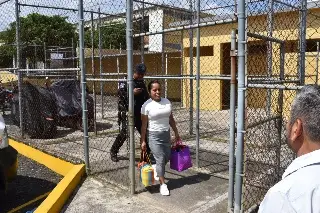 Imagen Liberan a Maribel tras ser detenida injustamente; acusa tortura