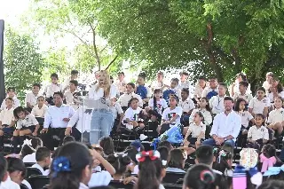 Imagen Regresan a clases más de 40 mil niños de primarias públicas en Veracruz