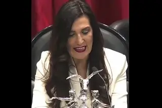 Asume Mesa Directiva Kenia López; promete respeto y pluralidad 