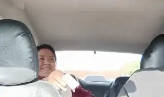 Imagen Así déjelo, va por mi cuenta: chofer lleva gratis a mamá y a su hijo con leucemia (+Video)