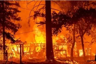 Imagen Justicia de EU acusa a empresa de energía de provocar dos incendios mortales en California