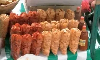 Imagen Afirman 9 de cada 10 padres de familia aprueban regular la comida chatarra en escuelas