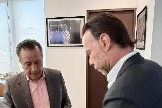 Imagen En el CENAGAS reconocemos el deporte: Cuitláhuac García con 'Zague'