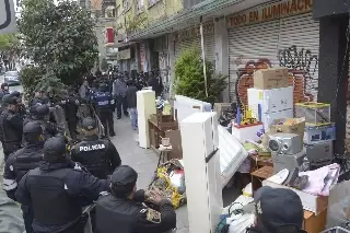 Imagen Usan 'construcción de delitos' para justificar desalojos en Centro Histórico de CDMX, acusan