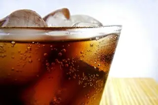 Imagen Hacienda plantea aumento de impuesto a bebidas azucaradas y refrescos