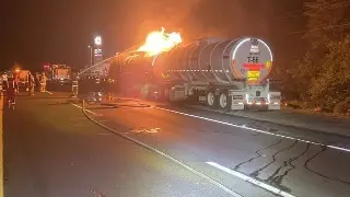 Imagen Cierre total por incendio de pipa en autopista de Veracruz