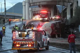 Imagen Suman 8 muertos tras explosión de pipa en CDMX; anuncian apoyos de emergencia 
