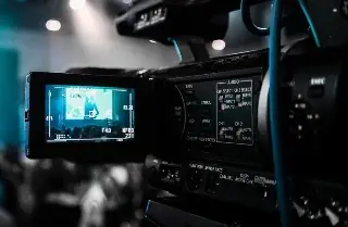 Imagen Ya está en salas de cine de Veracruz la película 'La Hermanastra Fea' 