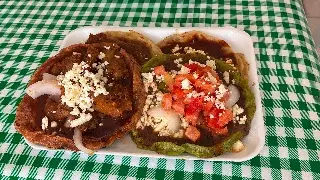 Imagen Fiestas patrias: Venden picadas tricolor en Boca del Río 