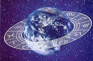 Astrónomo revela que la astrología está mal; signos del zodiaco están atrasados 2 mil años
