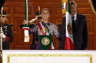 Imagen Sheinbaum encabeza su primer Grito de Independencia: 'Vivan las heroínas anónimas'