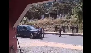 Mueren dos hombres tras enfrentamiento con policías en Chocamán, Veracruz