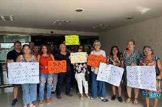 Imagen Vecinos del Virginia, Reforma y Zaragoza se manifiestan por problemas de luz