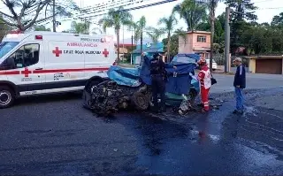 Muere matrimonio en fatal accidente en Córdoba; su hija de 9 años grave