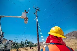 Imagen Apagón afectó a más de 2 millones de usuarios en Península de Yucatán: CFE continúa restableciendo el servicio 