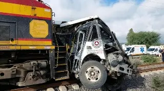 Imagen Aumenta cifra de muertos tras choque de tren y autobús en Guanajuato