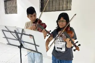 Imagen ¿Qué pasará con los instrumentos musicales retenidos en Aduana de Veracruz?