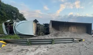 Imagen Se registra cierre parcial de circulación en carretera de Veracruz , ¿A qué altura?