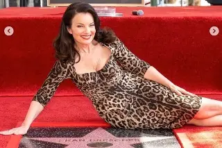 Imagen Fran Drescher recibe estrella en Hollywood arropada por elenco de ‘La Niñera’