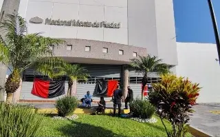 Imagen Trabajadores del Monte de Piedad en Veracruz se suman a huelga nacional