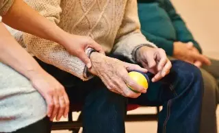Científicos visualizan por primera vez el desencadenante del párkinson en el cerebro