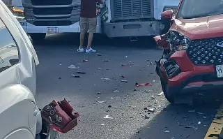 Imagen Caos vial por choque múltiple en avenida de Veracruz