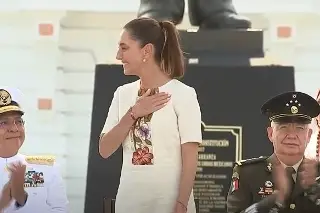Imagen Claudia Sheinbaum encabeza el 204 Aniversario de la Armada de México en Veracruz