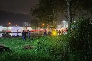 Imagen Localizan muerto a hombre que cayó a canal de aguas negras en Ciudad Mendoza, Veracruz