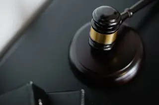 Imagen ¿Qué tan convenientes es eliminar el fuero a Diputados y Senadores como propone Sheinbaum?