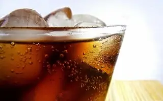 Imagen Comerciantes temen pérdidas de empleo por aumento de impuestos a refrescos y tabaco