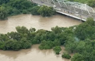 Imagen Fuertes inundaciones al norte de Veracruz; Rocío Nahle sobrevuela zonas afectadas (+Fotos)