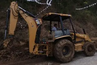Imagen Diez derrumbes en Tequila y Zongolica causan cierre total de la carretera a Orizaba