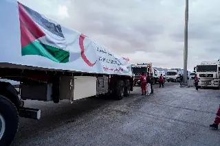 Imagen Entran los primeros camiones de la ONU con alimentos y ayuda a la Franja de Gaza