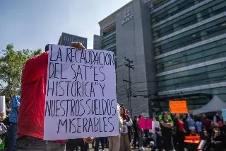 Imagen Paro de empleados del SAT: Hacemos el trabajo de 4 personas